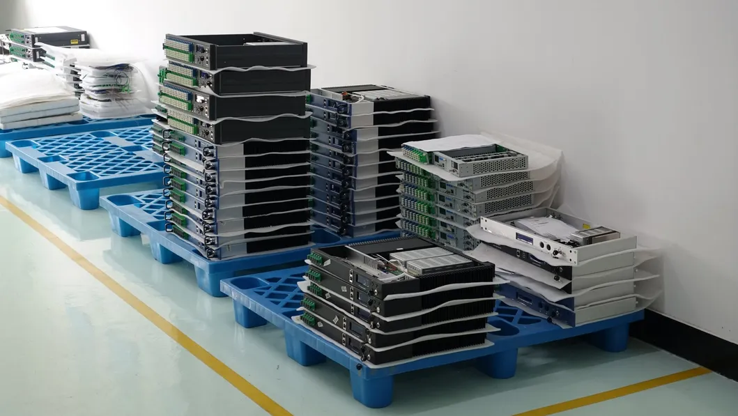 Guangtai 1550 CATV EDFA Multi-Ports Output High Power EDFA 30dBm Ha5430